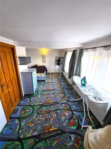 VIDEO | Vila, domeniu privat la Padurea Noroieni | Curte, foisor, jacuzzi - foto 18