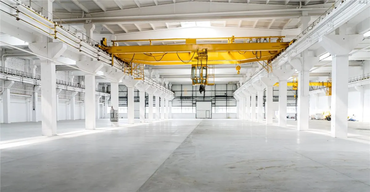 Spatiu Industrial - 2600 mp - Productie - Depozitare - Distributie - foto 1