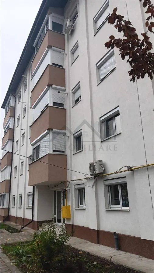 Tomesti  Apartament 2cd 50mp renovat cu pod bloc pe cadre reabilitat termic - foto 1