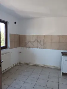 Ocazie doar 145000e Vila P+E 193mp  teren 300mp  Lunca Cetatuii - foto 13