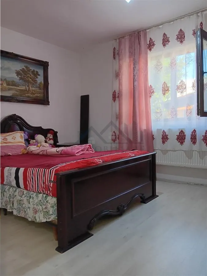 Ocazie doar 145000e Vila P+E 193mp  teren 300mp  Lunca Cetatuii - foto 3