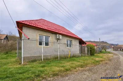 Film&3D!Proprietate cu potential:casa, atelier,domeniu de 2.700 mp: Sanmarghita, Mures - foto 8