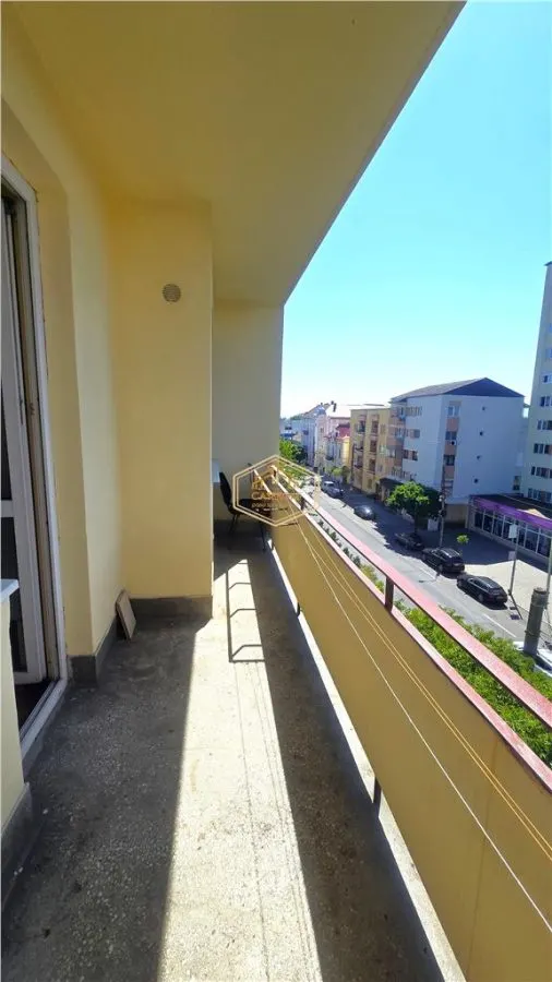 Centru - Apartament luminos cu 2 camere pe Calea Traian - foto 4
