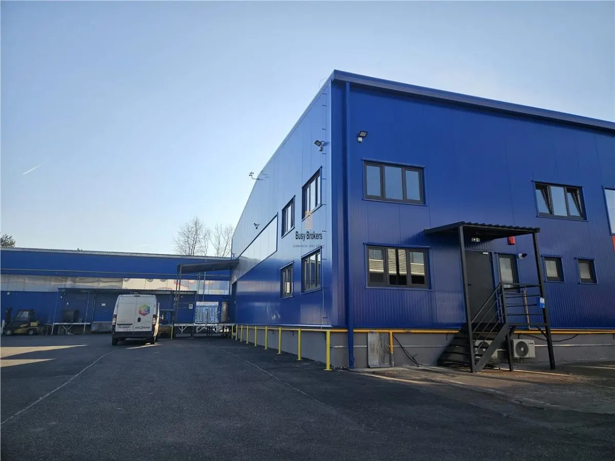 Spatiu Industrial - 900 mp - Productie - Depozitare - Distributie - foto 1