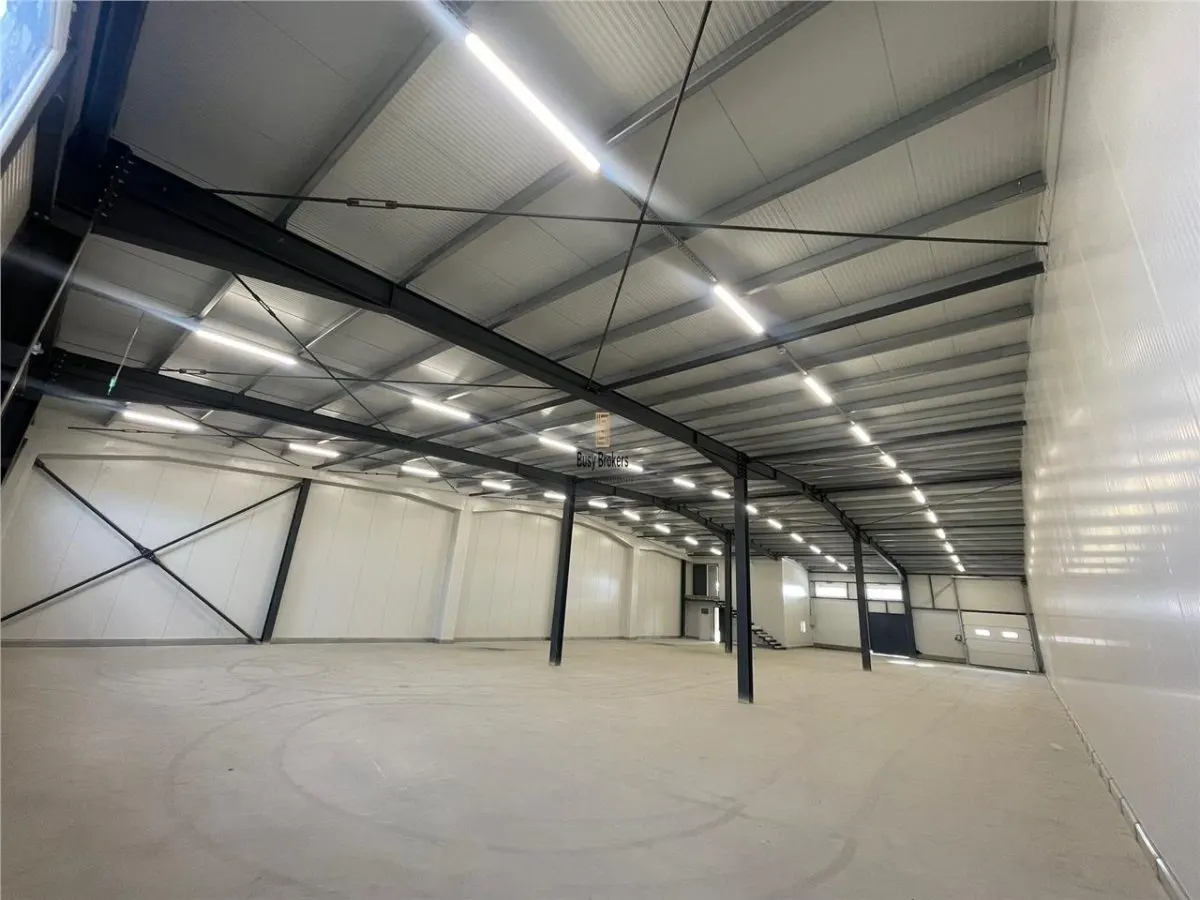 Spatiu Industrial - 700 mp - Productie - Depozitare - Distributie - foto 1