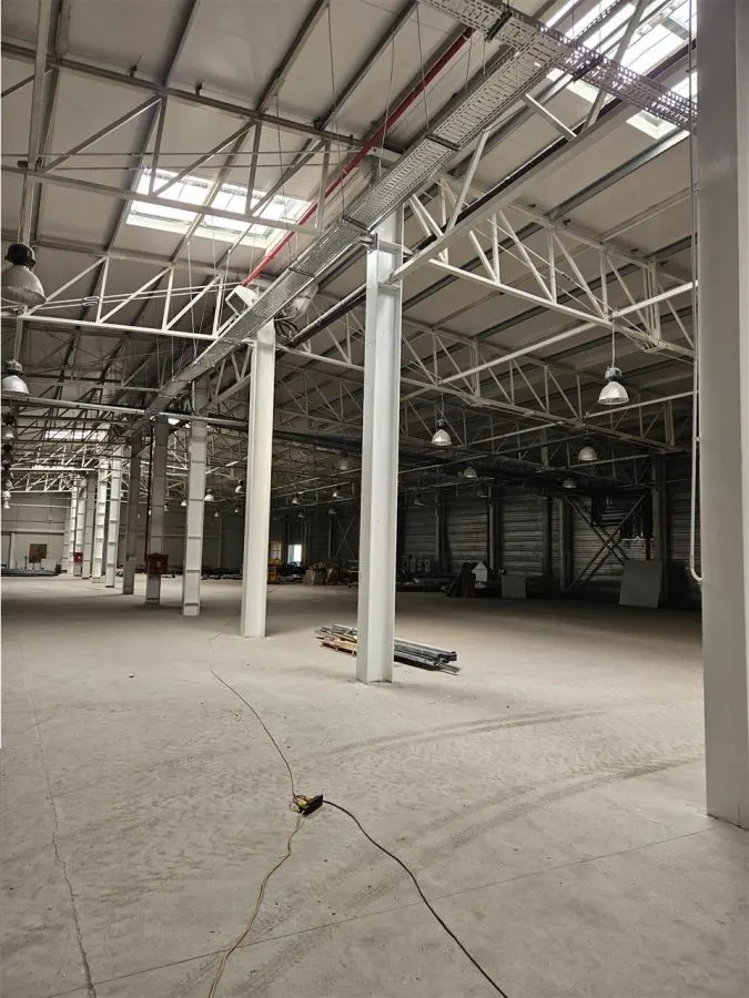 Spatiu Industrial - 2700 mp - Productie - Depozitare - Office - foto 1
