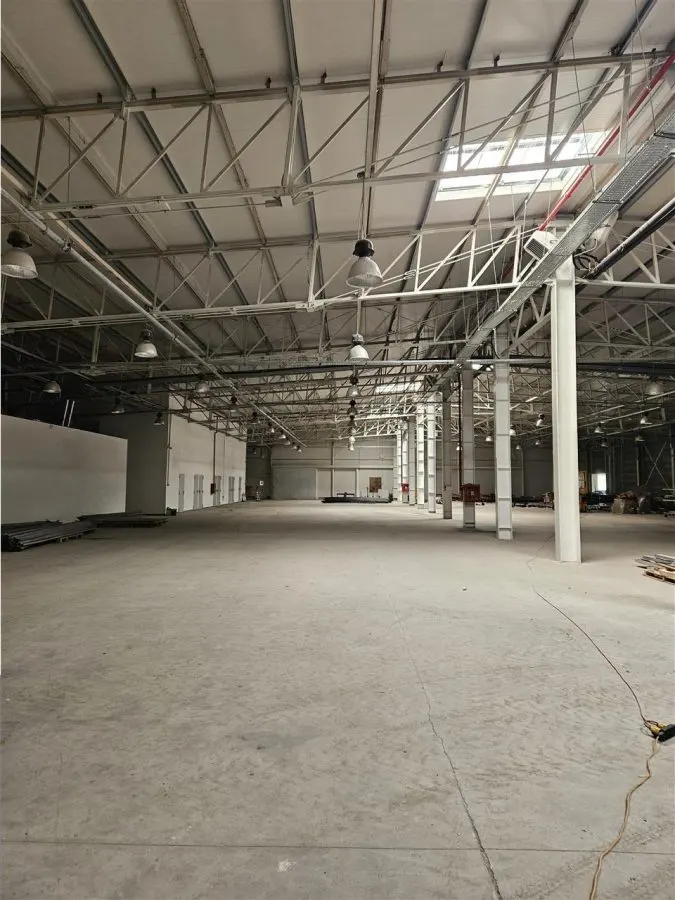 Spatiu Industrial - 2700 mp - Productie - Depozitare - Office - foto 6