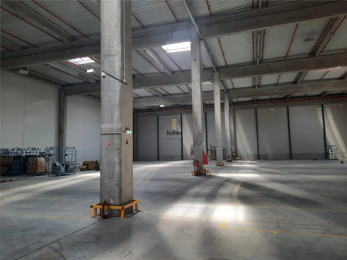 Spatiu Industrial - 4000 mp - Logistica - Productie - Depozitare - Distributie - foto 13