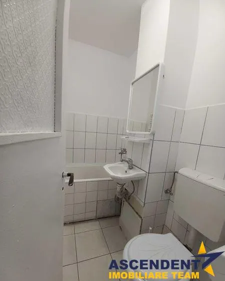 Garsoniera renovata, Astra, Brasov - foto 5