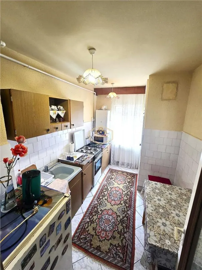 Video | Apartament cu 3 camere decomandate | Micro 17 | Strada Brasov - foto 3
