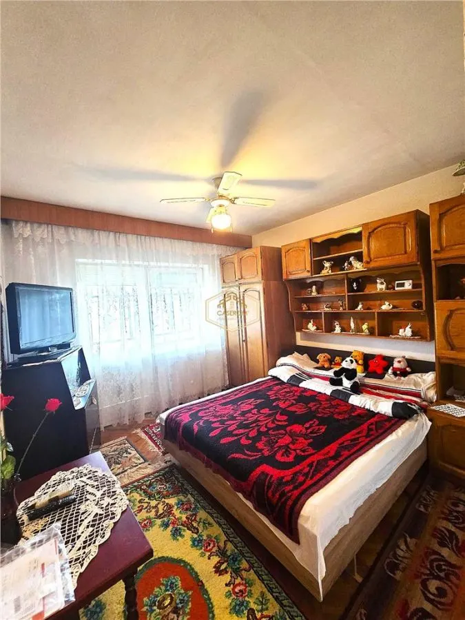 Video | Apartament cu 3 camere decomandate | Micro 17 | Strada Brasov - foto 7
