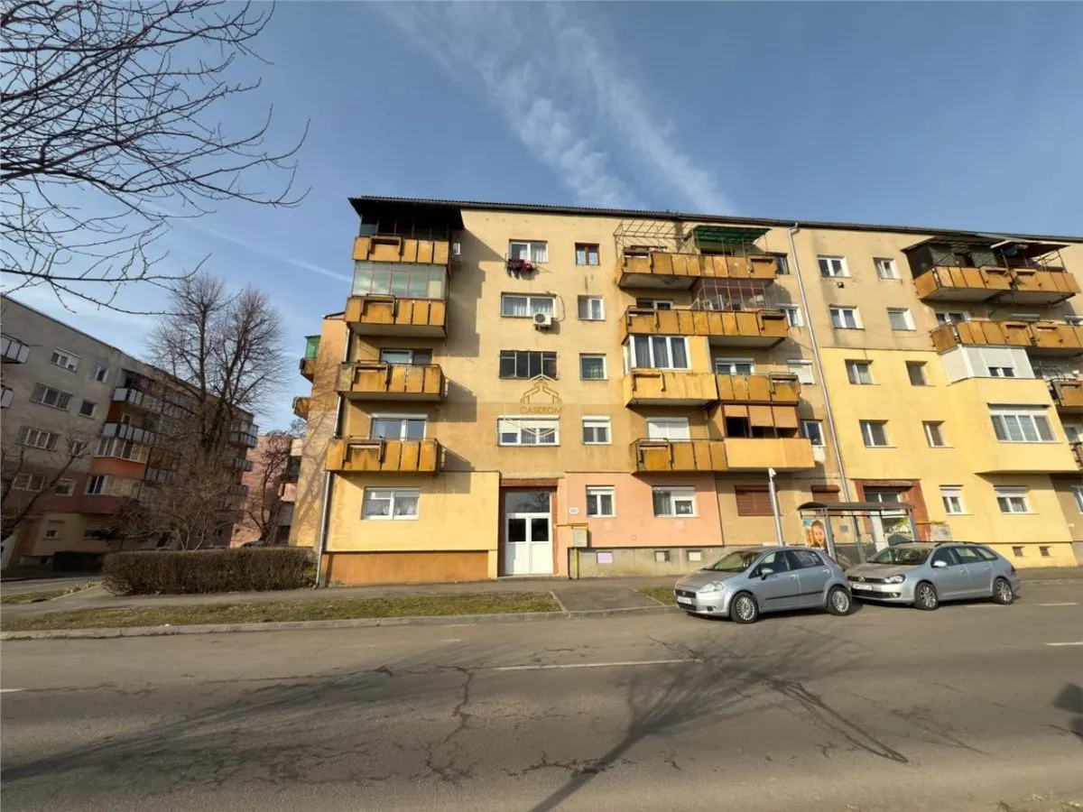 VIDEO | Apartament cu 2 camere decomandat | Micro 17 - foto 1