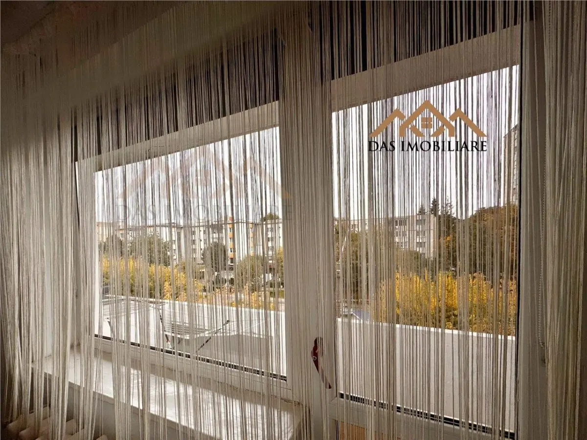 Ultracentral, apartament 2 camere semidecomandat, etaj intermediar - foto 8