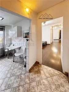 Ultracentral, apartament 2 camere semidecomandat, etaj intermediar - foto 9