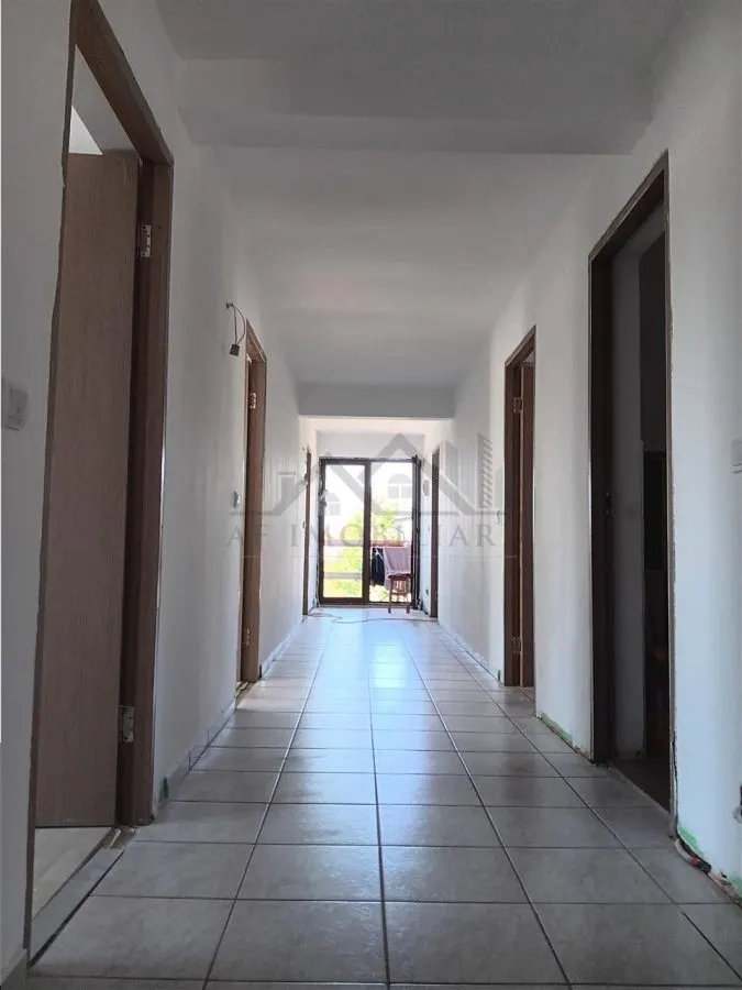 Ocazie Vila P+E 193mp doua bai doua bucatarii doua living 6 dormitoare Lunca Cetatuii - foto 14