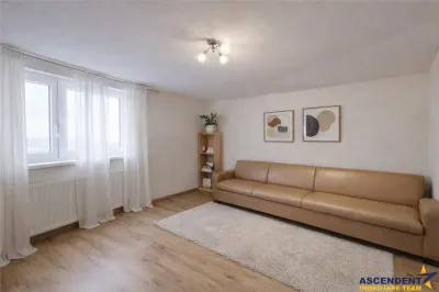 Rezidenta in arie apreciabila, mobilata, echipata, curte proprie, Rasnov - foto 3
