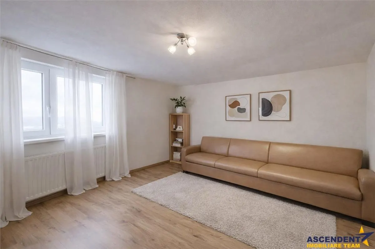 Rezidenta in arie apreciabila, mobilata, echipata, curte proprie, Rasnov - foto 3