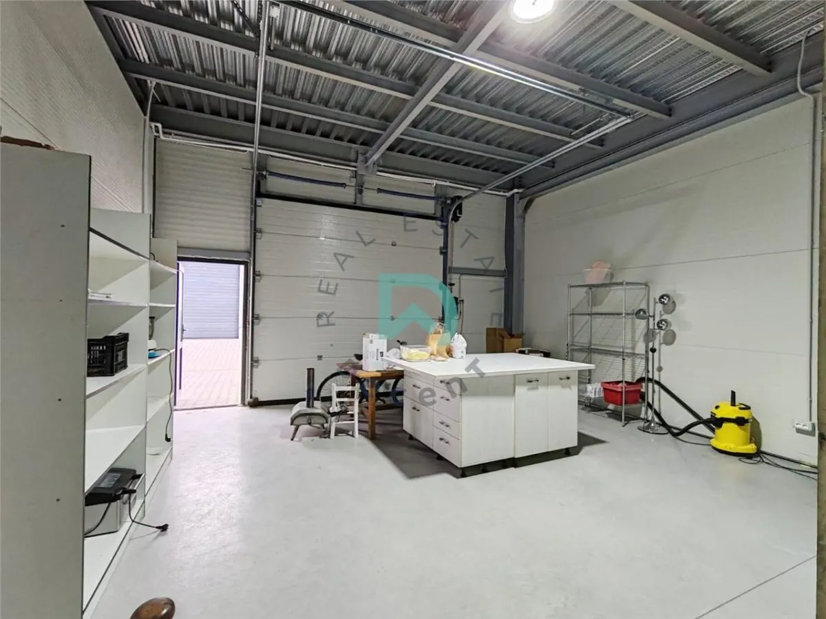 Hala industriala 117 mp, Centura Brasov - foto 4