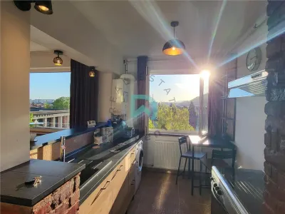 Ultracentral, ideal Airbnb-Booking, Priveliste superba , locatie unica - foto 3