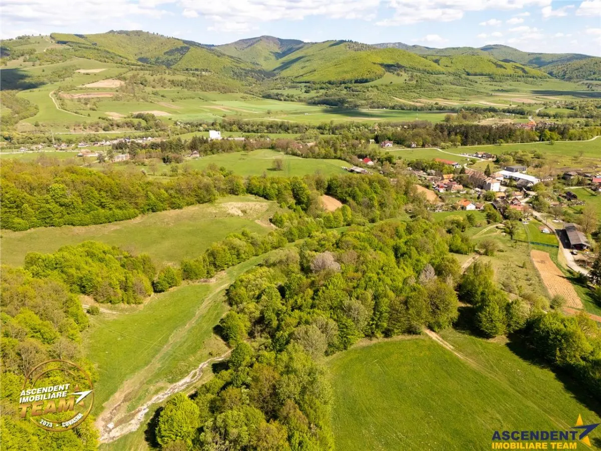 FILM! Teren extravilan cu priveliste deosebita, 11.306 mp, Malnas-Bai, Covasna - foto 2