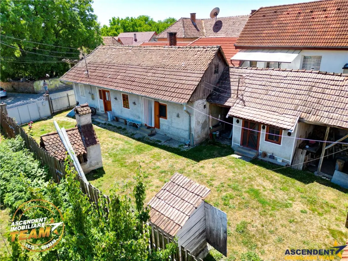 Casa traditionala din lemn, cu sura din piatra, Arcus, Covasna. - foto 18