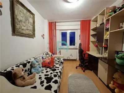 Apartament 3 camere Judetean, Brasov - foto 15