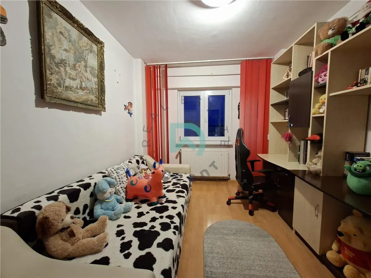 Apartament 3 camere Judetean, Brasov - foto 15