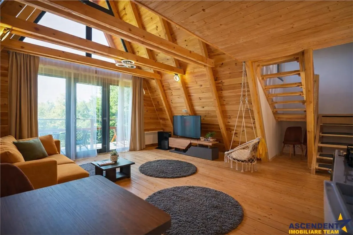 In incantare peisagistica,rafinata cabana, echipata,Moieciu,Bran,Brasov - foto 1