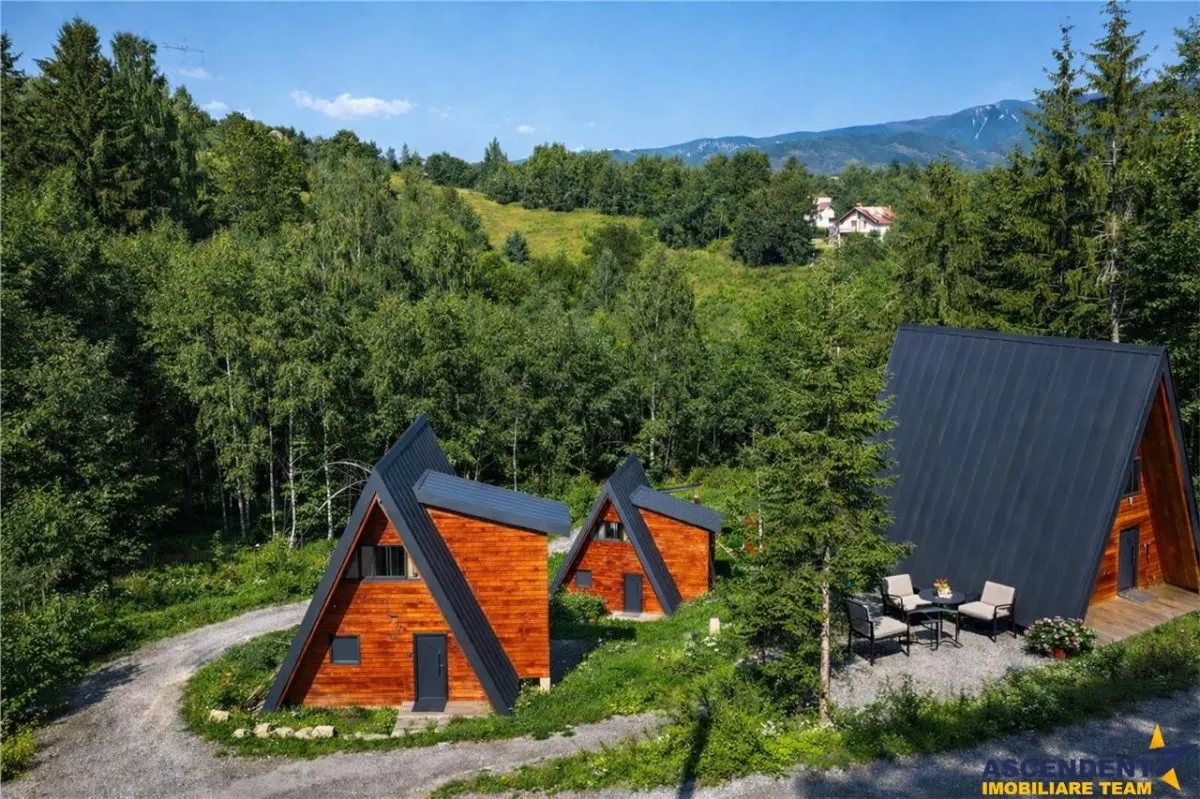 In incantare peisagistica,rafinata cabana, echipata,Moieciu,Bran,Brasov - foto 12