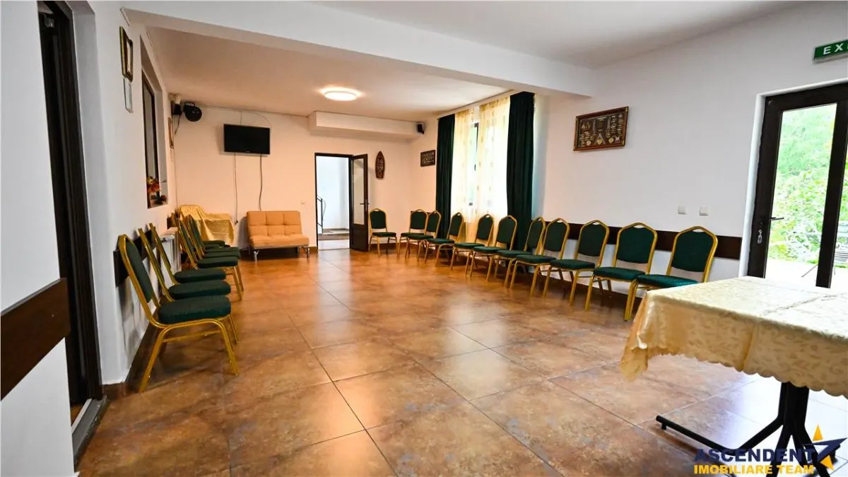 In cartea de povesti a Pietrei Craiului, ansamblu turistic in circuit,Plaiul Foii - foto 13