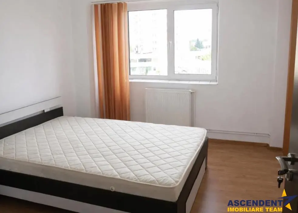 Decomandat pe 66mp, Grivitei, Brasov - foto 3