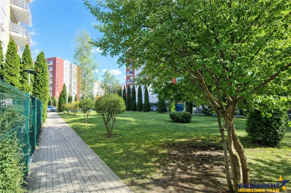 Eleganta la inaltime, Penthouse cu design unic, terasa de 40 mp si view panoramic - foto 16