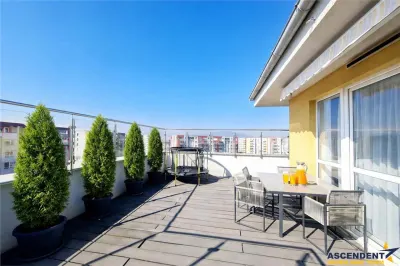 Eleganta la inaltime, Penthouse cu design unic, terasa de 40 mp si view panoramic - foto 3
