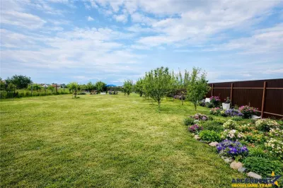 Casa generoasa cu pretios teren de 2.400 mp, Sanpetru, Brasov - foto 2