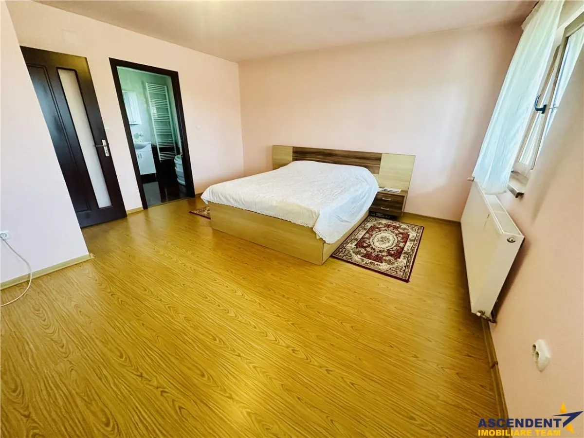 Casa generoasa cu pretios teren de 2.400 mp, Sanpetru, Brasov - foto 6