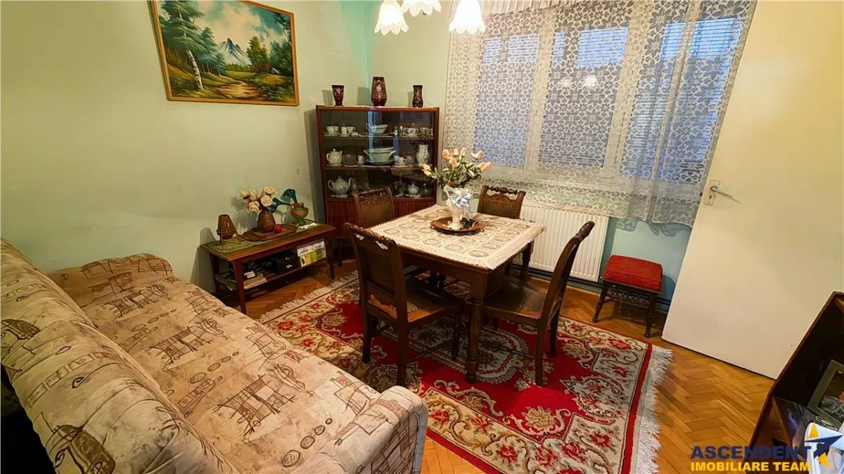 Refugiu urban,decomandat, farmec autentic,balcon spatios,Dambu Petros, Targu Mures - foto 1