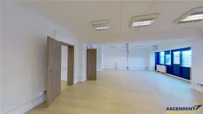 Tur LIVE! Spatiu birouri, renovat, Centrul Civic, Brasov. - foto 1