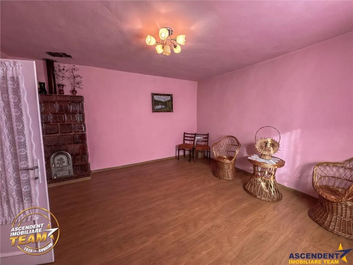 3D&FILM! Casa cu 3 camere,1.800mp teren, facilitati apreciabile, langa Targu Secuiesc - foto 10