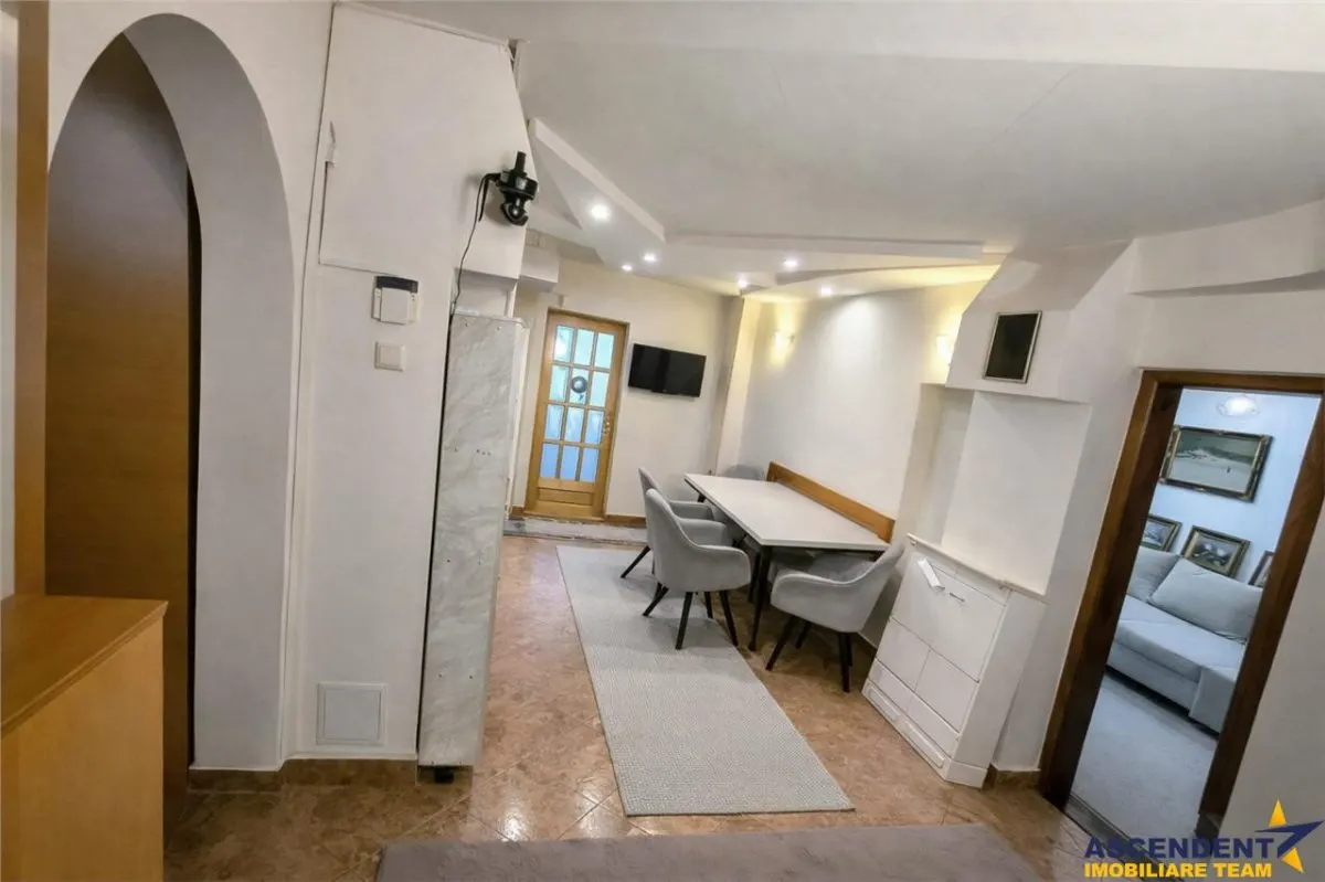 Apartament 4 camere, etaj 1, loc parcare, boxa, balcon, Calea Bucuresti, Brasov - foto 2