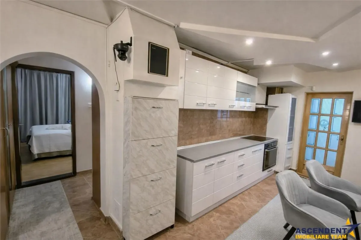 Apartament 4 camere, etaj 1, loc parcare, boxa, balcon, Calea Bucuresti, Brasov - foto 6