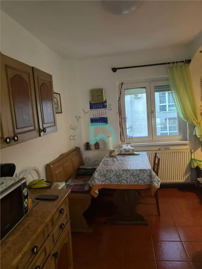 Apartament 3 camere, Racadau,  Brasov - foto 3
