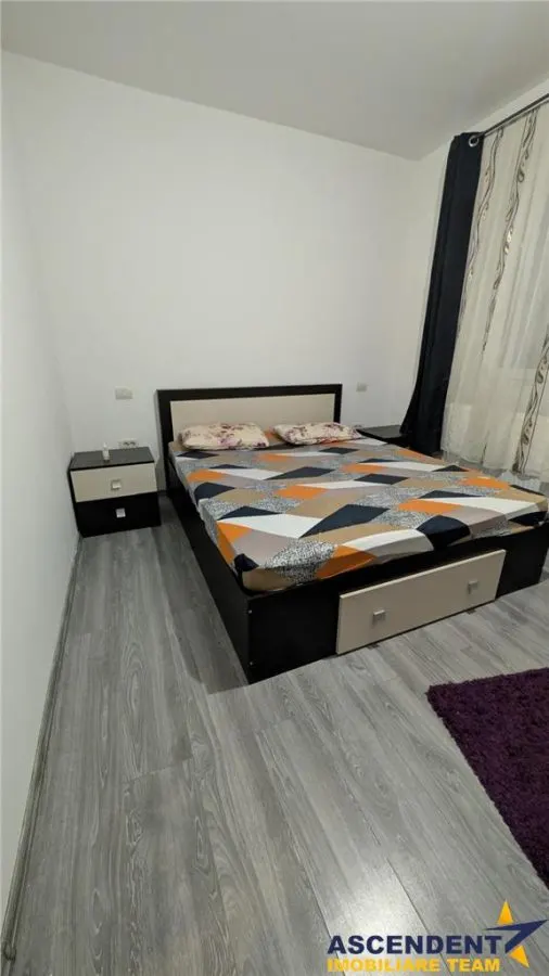 Decomandat, distinct, mobilat, echipat, parcare rezervata, Tractorul, Brasov - foto 5
