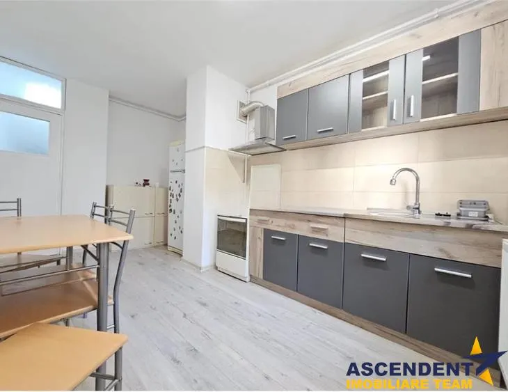 Pet friendly! Apartament 3 camere, recent renovat, mobilat partial, Grivitei, Brasov - foto 1