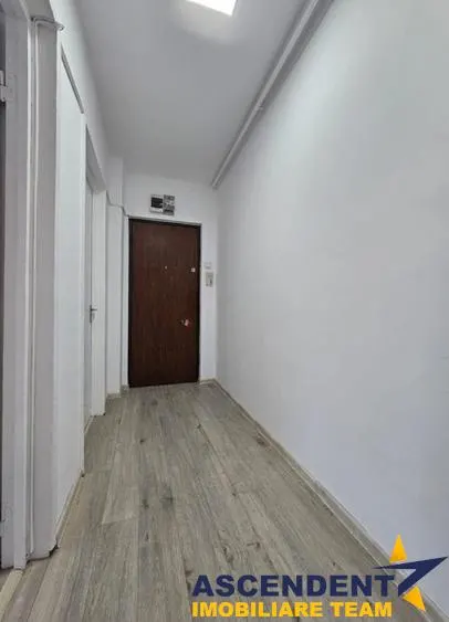 Pet friendly! Apartament 3 camere, recent renovat, mobilat partial, Grivitei, Brasov - foto 4