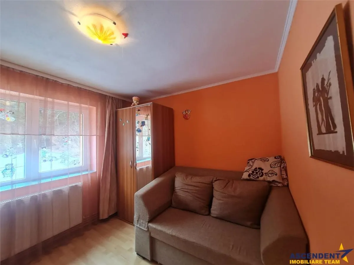 Vila versatila, dubla oportunitate: rezidential exclusivist si potential comercial - foto 20
