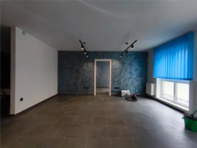 Spatiu Comercial Maurer 62 mp Loc de Parcare - foto 4