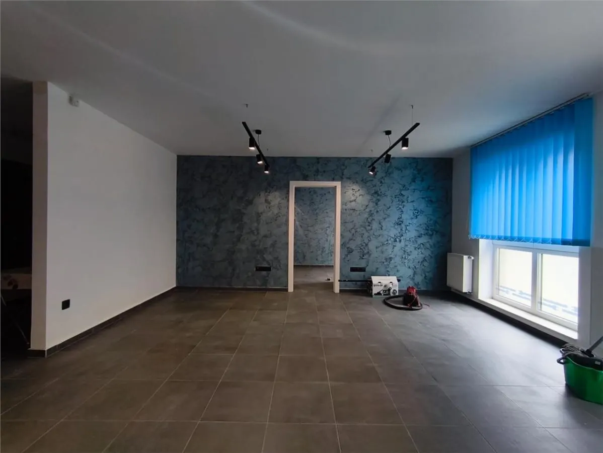Spatiu Comercial Maurer 62 mp Loc de Parcare - foto 4