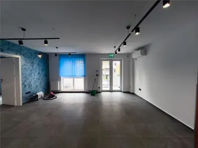 Spatiu Comercial Maurer 62 mp Loc de Parcare - foto 5
