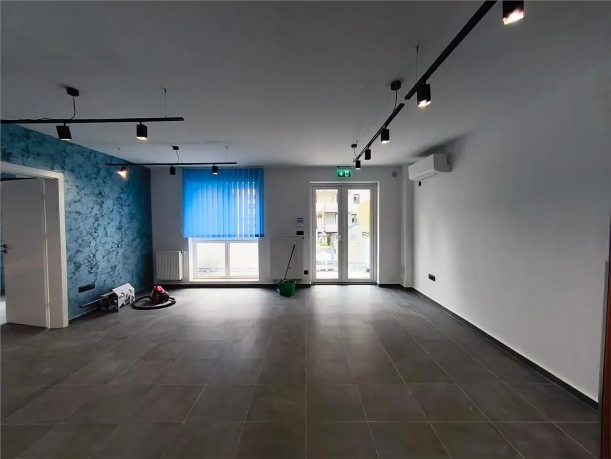 Spatiu Comercial Maurer 62 mp Loc de Parcare - foto 5