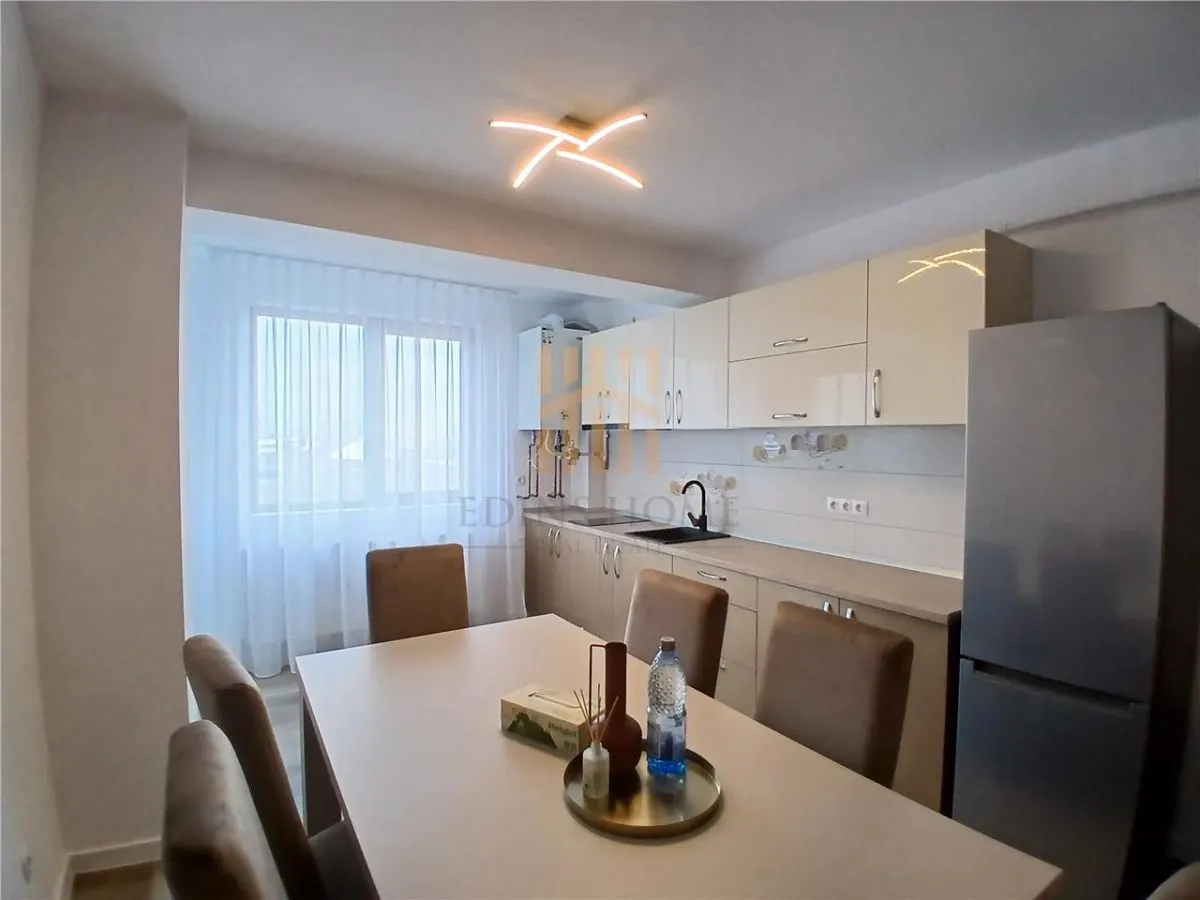 COMISION ZERO % Apartament de vanzare  3 camere in Sibiu - OFERTA - zona Doamna  Stanca - foto 1